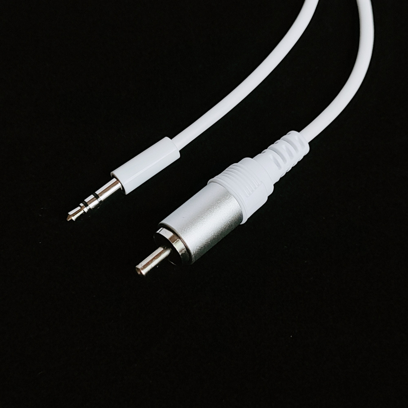 3,5 mm na RCA audio kabel, niklani konektori, bakreno jezgro s folijskim oklopom, ROHS potvrda, model CABLE05US-2M