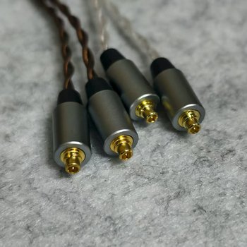 MMCX kabel za slušalice — ručno pletena srebrno pokovana bakrena žica, 4 vodova, 32 jezgara, 3,5 mm priključak