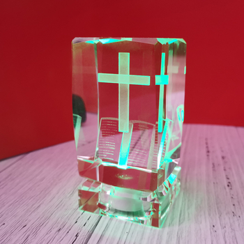 Κρυστάλλινο σταυρό για σπίτι και αυτοκίνητο — επιτραπέζιο διακοσμητικό, απλό στυλ; Υλικό: κρύσταλλο; Λειτουργία: διακόσμηση