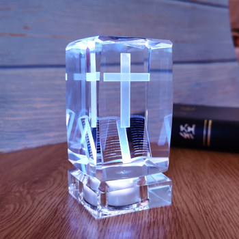 Κρυστάλλινο σταυρό για σπίτι και αυτοκίνητο — επιτραπέζιο διακοσμητικό, απλό στυλ; Υλικό: κρύσταλλο; Λειτουργία: διακόσμηση