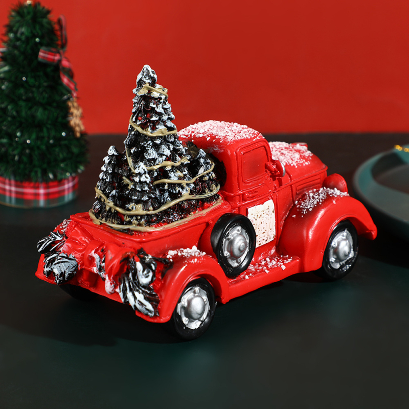 Figurina decorativă de Crăciun din rășină, stil desen animat, cu LED pentru brad și motiv mașină kart (Material: Rășină; Categorie: Meșteșuguri din rășină; Stil: Cartoon; Potrivit pentru cadouri: Zile de naștere, Amintiri de călătorie, Petreceri)