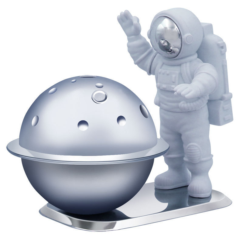 Difuzor mirisa za automobil i uređaj za aromaterapiju s automatskim raspršivanjem, ovlaživačem i ukrasom inspiriranim astronautom