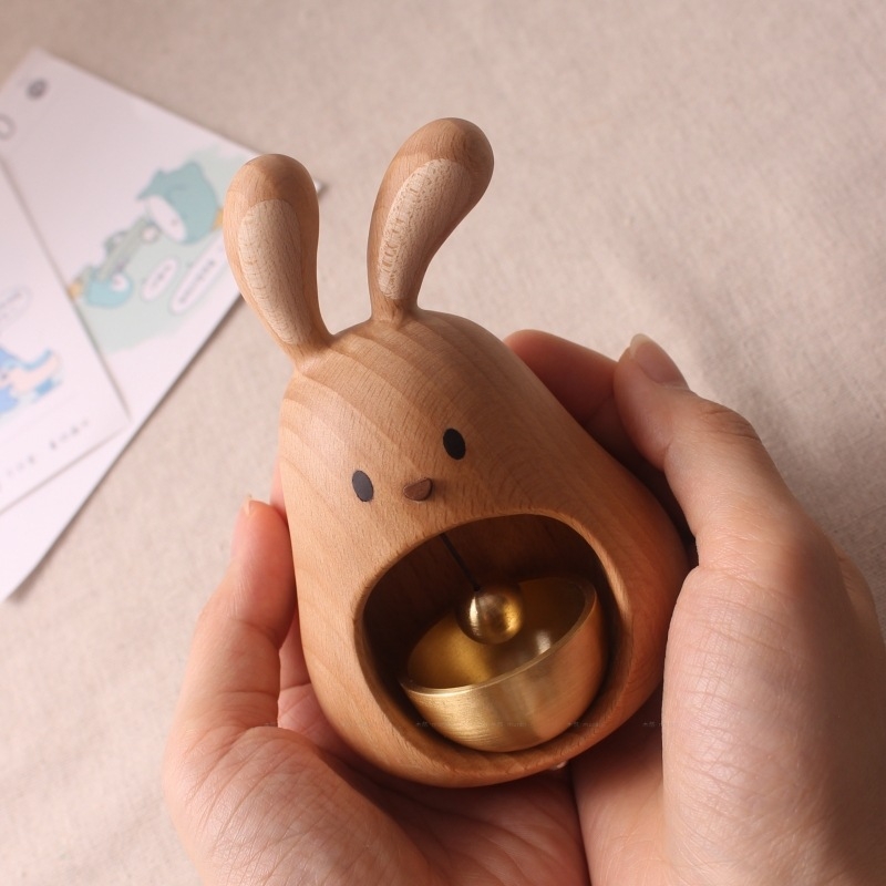 Pandant din nuc negru și fag, sculptat, stil modern minimalist, cadou pentru nuntă, zi de naștere, casă nouă