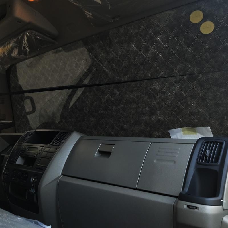 Kamion első szélvédőjének hóvédő takarója, alumíniumfólia, univerzális, beépített telepítés, 300 g, vastagodott stílus