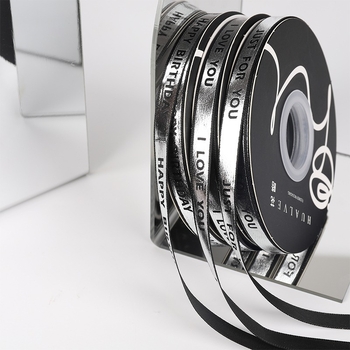  Panglică cu litere aurii pentru împachetarea cadourilor și decorarea prăjiturilor - Flower Habitat; Utilizări: DIY, ambalare cadouri, decorare prăjituri, ambalare flori