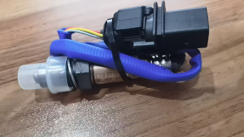 Метър за съотношение въздух–гориво за автомобилни състезания, модел 30-4110 LSU4.9, диапазон на измерване 2, точност 10, диапазон на приложение: автомобил