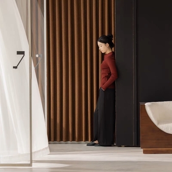 Chenille záves – Jacquard, priadene farbenie; ochrana pred slnkom a UV; úplné zatmenie 90–100%; obývačka, spálňa, pracovňa; stredoveký štýl