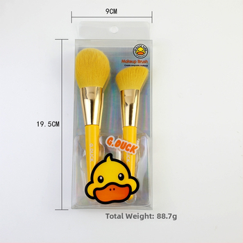 12 darabos kacsás témájú sminkecset-készlet, műszálas sörtékkel, fa fogókkal, teljes hossz 18 cm, sörtéj hossza 5 cm, PVC dobozban