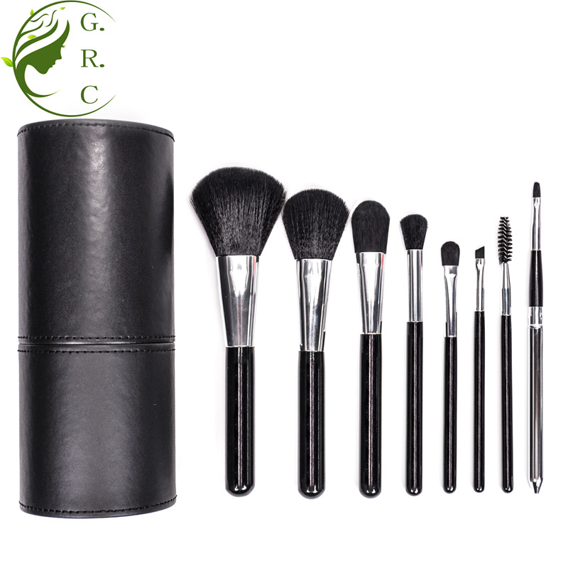 8 darabos sminkecset-készlet, szintetikus sörtékkel, fa nyéllel, PU vödrös csomagolás, márka G.R.C./Grace