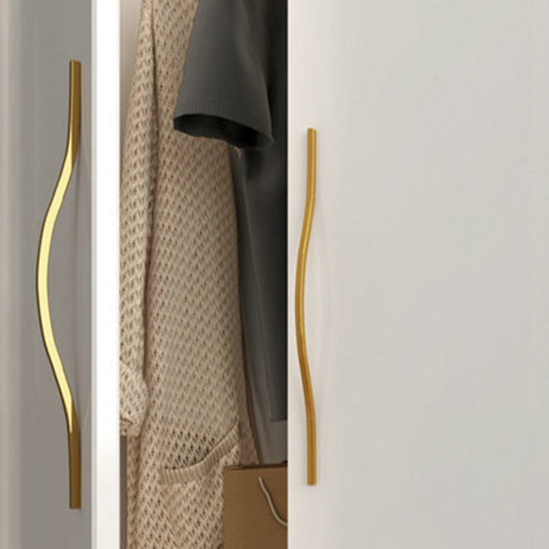 Hullámszerű fogantyú ruhásszekrényhez, szekrényhez és éjjeliszekrényhez; cinkötvözet; elektroplakálás; könnyű luxus stílus