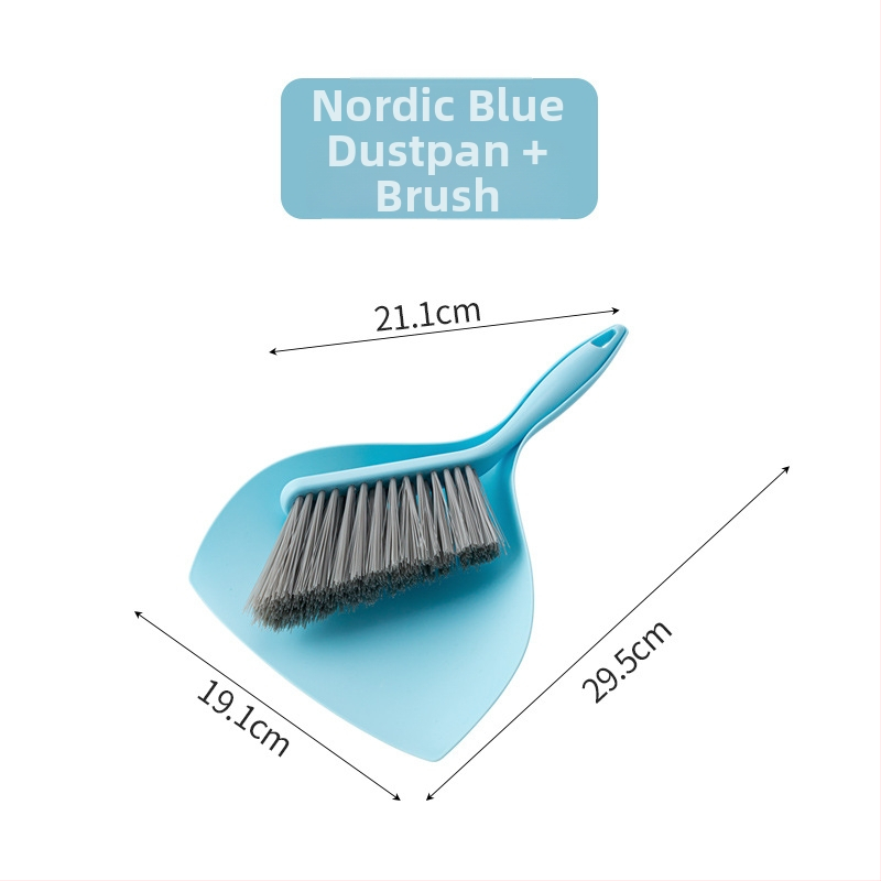 Plastový čistiaci set pre auto: kefka na odstraňovanie prachu, kefka do štrbín medzi posteľou, pohovkou a klávesnicou, stolná metla a lopatka