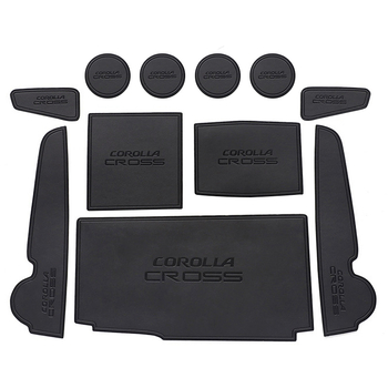 Auto vrata slot mata s unutarnjim skladišnim pretincom i podlogom za čaše – PU materijal; prilagodljivo; bez logotipa