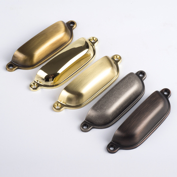 Mâner pentru dulap/sertar – design semicerc, formă scoică-urechi, aliaj de zinc, finisaj electrogalvanic lacuit bake varnish, model CH368