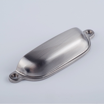 Mâner pentru dulap/sertar – design semicerc, formă scoică-urechi, aliaj de zinc, finisaj electrogalvanic lacuit bake varnish, model CH368