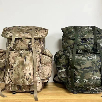 Sport hátizsák Kamufláj mintázat Nagy kapacitás Oxford anyag Ívelt vállpántok Uniszex