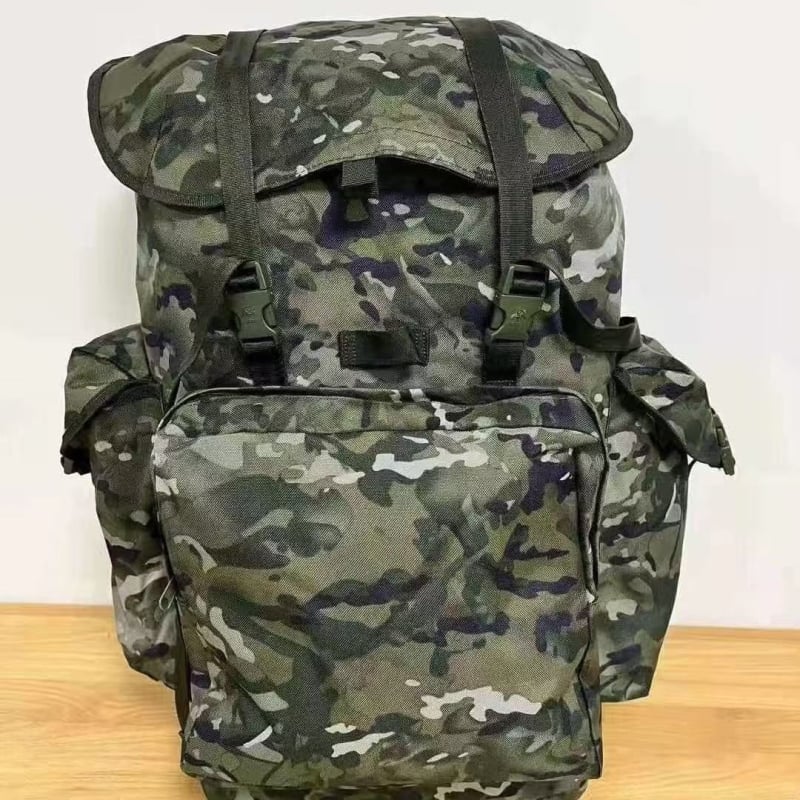 Sport hátizsák Kamufláj mintázat Nagy kapacitás Oxford anyag Ívelt vállpántok Uniszex
