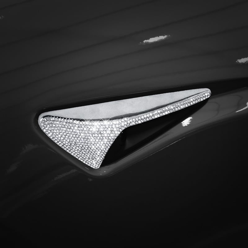 Unutarnje dekorativne naljepnice za Tesla Model 3 i Model Y — marka Yarisland, materijal: naljepnice, ukrašavanje logotipa dijamantima