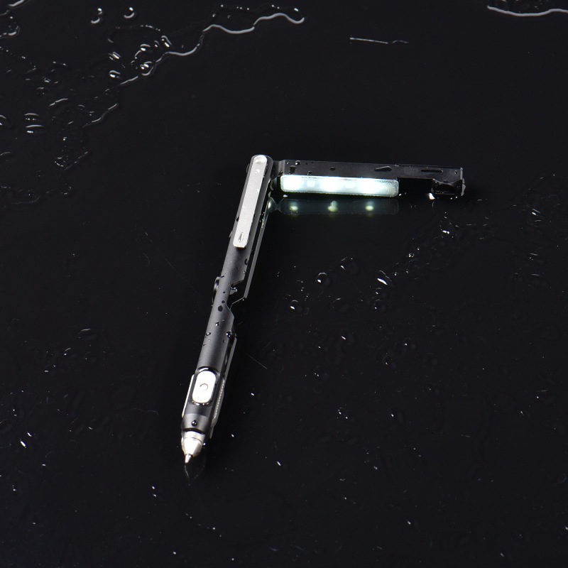 Тактическа писалка с LED фенерче, 360° въртяща се, алуминиева сплав, 130 лумена, обхват 50–100 м