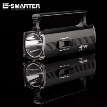 LED elemlámpa alumíniumötvözetből, 6600 mAh akkumulátor, 15W teljesítmény, LED fényforrás, hatótáv 200-500 m