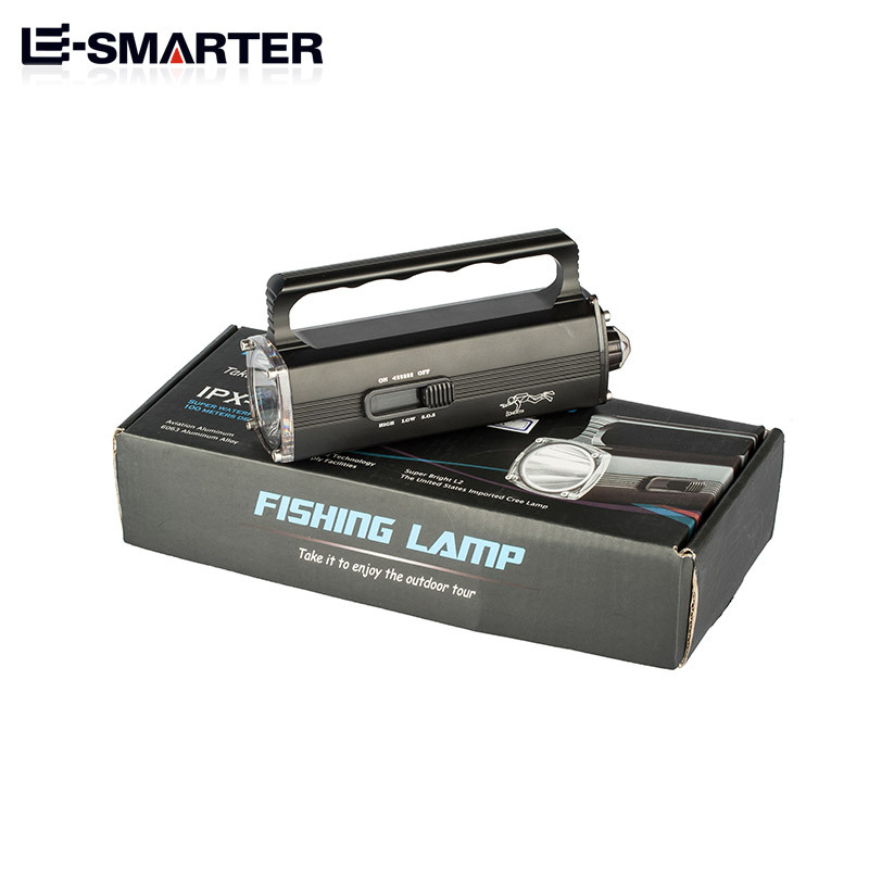 LED elemlámpa alumíniumötvözetből, 6600 mAh akkumulátor, 15W teljesítmény, LED fényforrás, hatótáv 200-500 m