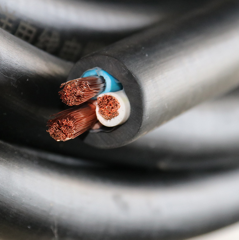 Cablu pentru pompă submersibilă, cupru, 1/3 nucleu, izolație PVC rezistentă la ulei, -40°C până la 70°C, secțiune 1.5–300 mm²