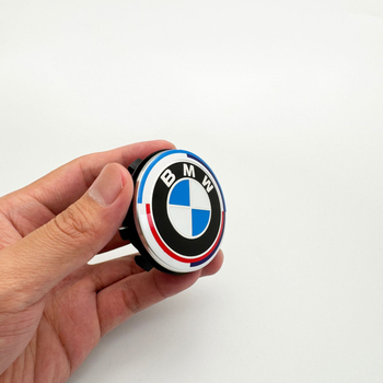 BMW централна капачка с лого за 50-годишнина – съвместно издание за X1 X3 X5 X6 X7, пластмасова, произход Гуандун, персонализируема