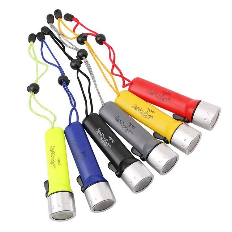 LED подводен фенер за гмуркане, пещерно изследване и риболов, силен светлинен лъч, дълъг обхват 100–200 m, магнитно управление, ръчно захранване