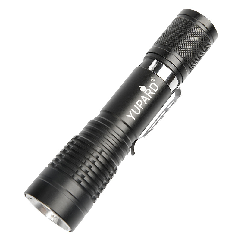 Ronilačka svjetiljka – LED, 5W, domet 100–200 m, kućište od aluminijske legure, baterija koja se može puniti