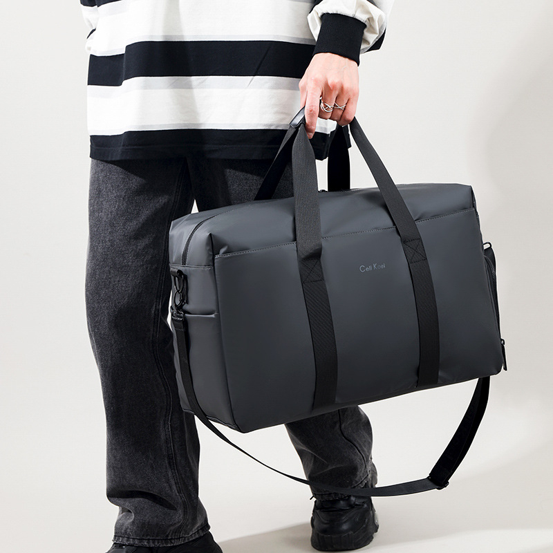 Putna torba velike kapacitete 36–55L, materijal diving cloth, vodootporna, otporna na habanje, odjeljak suh‑vlažno, jastučić za rame