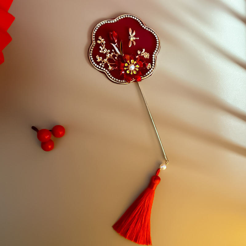 Xi Fan od legure - svadbeni ručni fan, Hanfu dodatak, rekvizita za fotografiju inspirirana cheongsam
