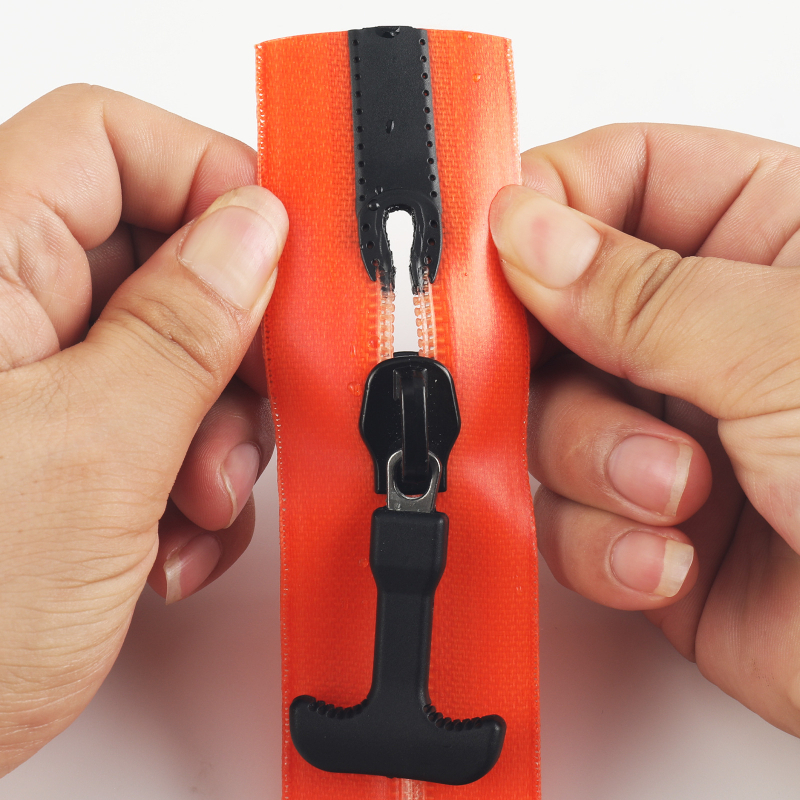 Нейлонов герметичен водоустойчив цип, модел 8#, марка Oco, със затворен край