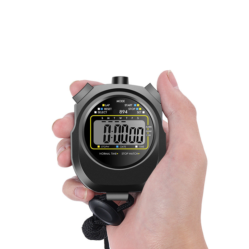 Elektronički štoperica za sportske treninge i natjecanja; plastično kućište; vodootpornost: Ne; funkcija pauze: Ne; pogodan za sportove s loptom i druge aktivnosti.