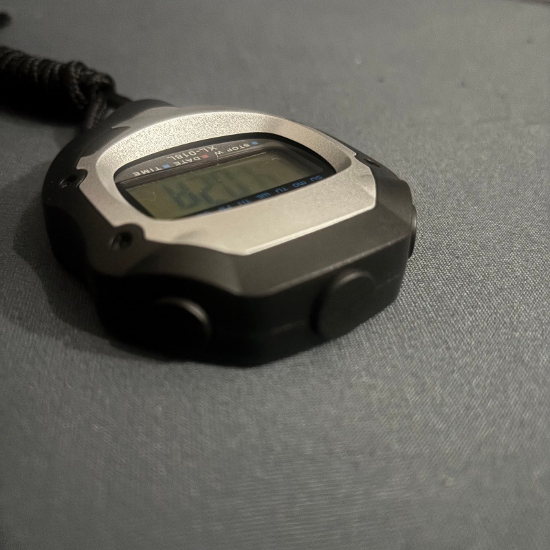 Elektronički štoper za sport – ručni s pozadinskim osvjetljenjem, prenosni, ABS, 46,6 g