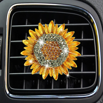Auto klip za parfem za prozračivanje zraka, metalni držač, čvrst tip, neto sadržaj ispod 5 ml, miris breskva, dekorativna i aromatska funkcija, trajanje isparavanja 1–15 dana
