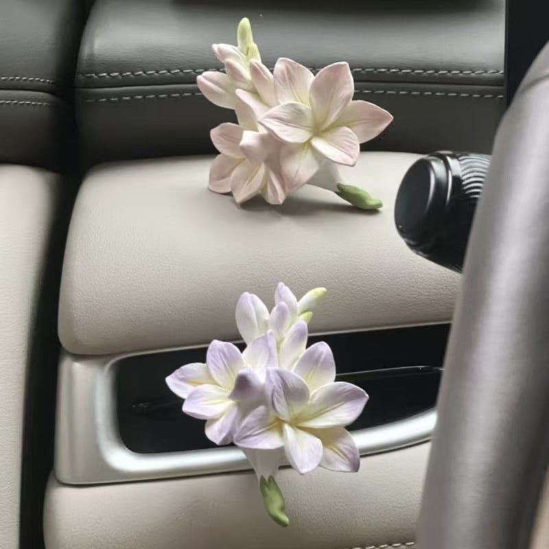 Freesia automobilni ukras s aromom, difuzni kamen za ventilaciju klima uređaja – premium kvaliteta.