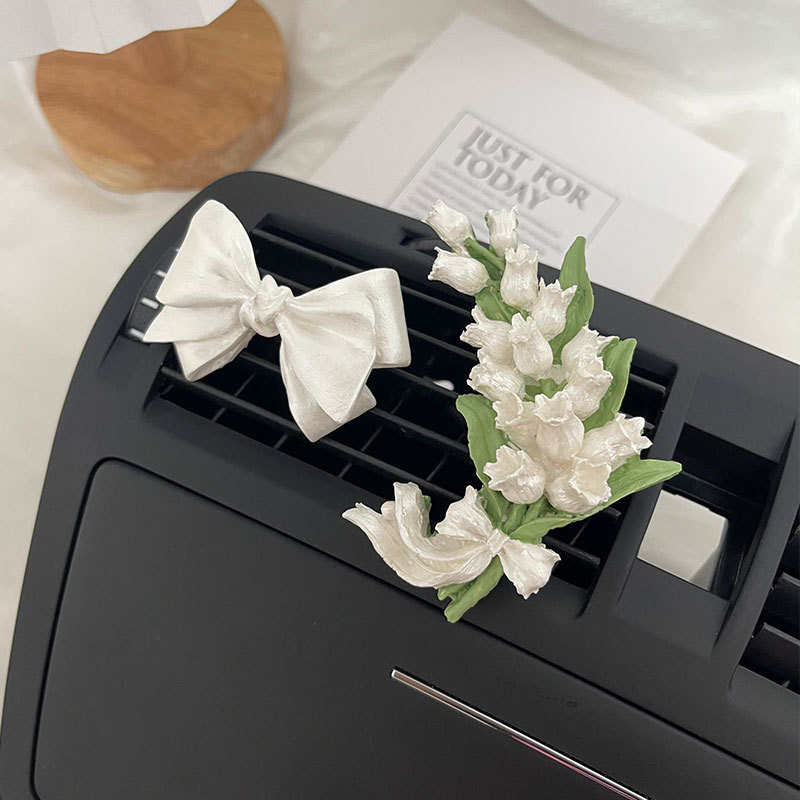 Auto aromaterapijski ukras s klipom za izlaz zraka, držač parfema od gipsa, Lily of the Valley, cvjetni miris