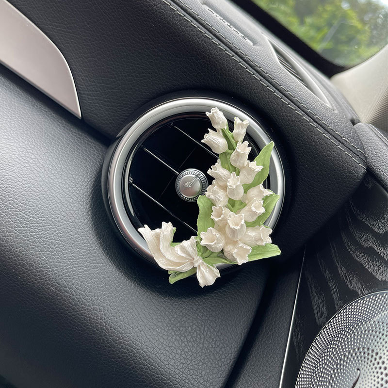 Auto aromaterapijski ukras s klipom za izlaz zraka, držač parfema od gipsa, Lily of the Valley, cvjetni miris