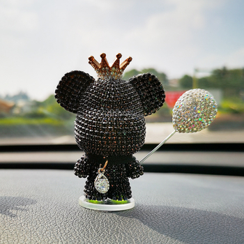 Autó belső dekoráció kristályos dísz, medve mintás karikatúra stílus, középkonzol dekoráció, testreszabható