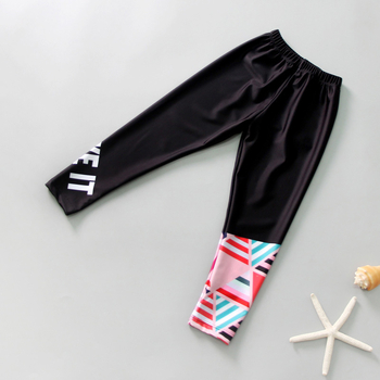 Costum de baie copii cu două părți și mâneci lungi – uscare rapidă, protecție solară, potrivit pentru snorkeling și surfing, material poliester