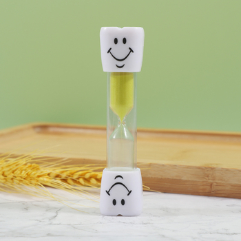 Klepsidra s osmijehom – stakleni privjesak, jednostavan i moderan stil, s logom