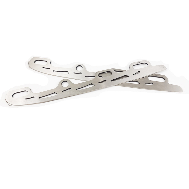 Görkori cipők rozsdamentes acél pengével, hossz 289–326 mm, görkorcsolázáshoz