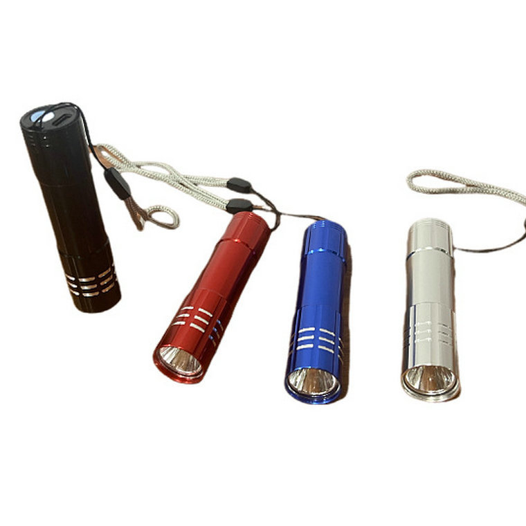LED svjetiljka USB punjenje, aluminijska legura, ugrađena baterija, domet 100–200 m