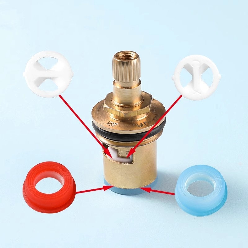 Set robinet cu valvă centrală: placă ceramică, tampon din silicon, inel de etanșare și garnitură; marcă Friendly; stil modern minimalist