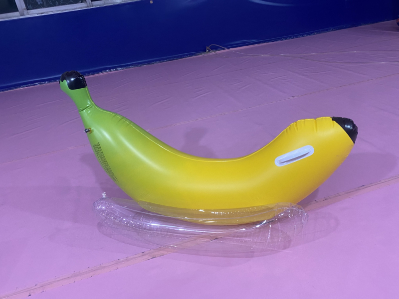 WHF Nafukljiva banana plutač — PVC, za odrasle i djecu, vodene igračke
