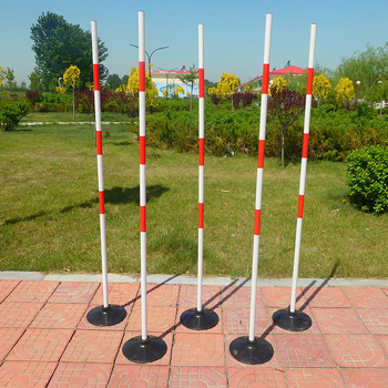 Shuangyi Čvrsta baza za trening od livanog željeza sa marker stubom i čeličnom šipkom za nogometne prepreke