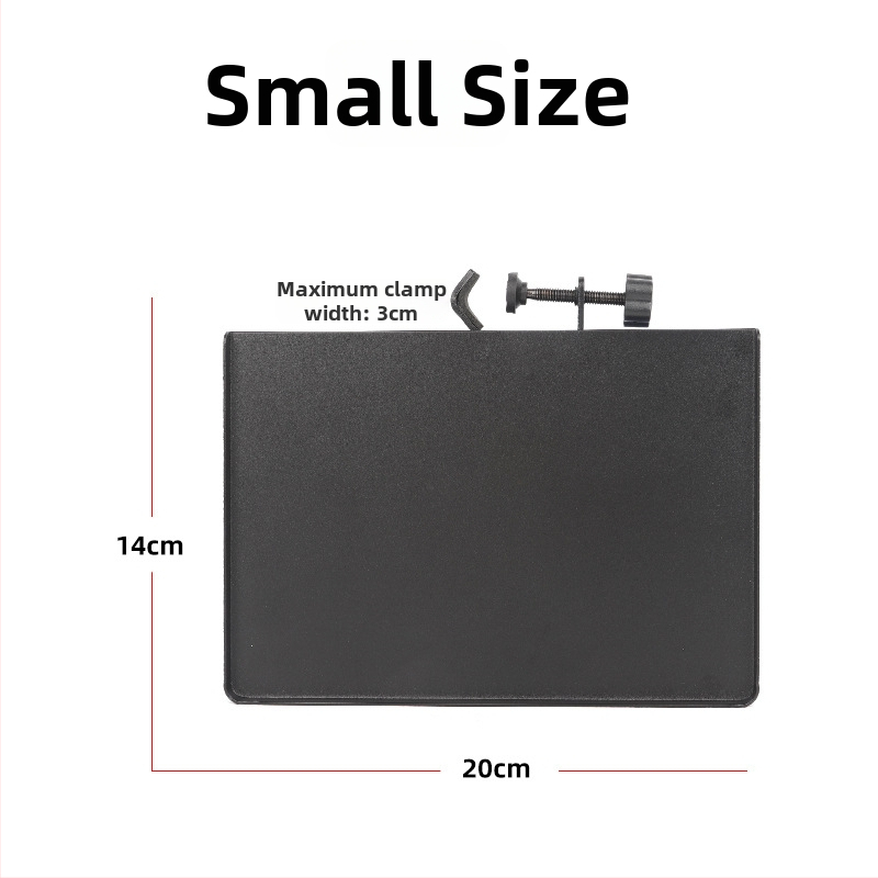 Kovový stojan na mikrofón s zásobníkom na zvukovú kartu, model Sound Card Tray, od HZM&C, pre live vysielanie