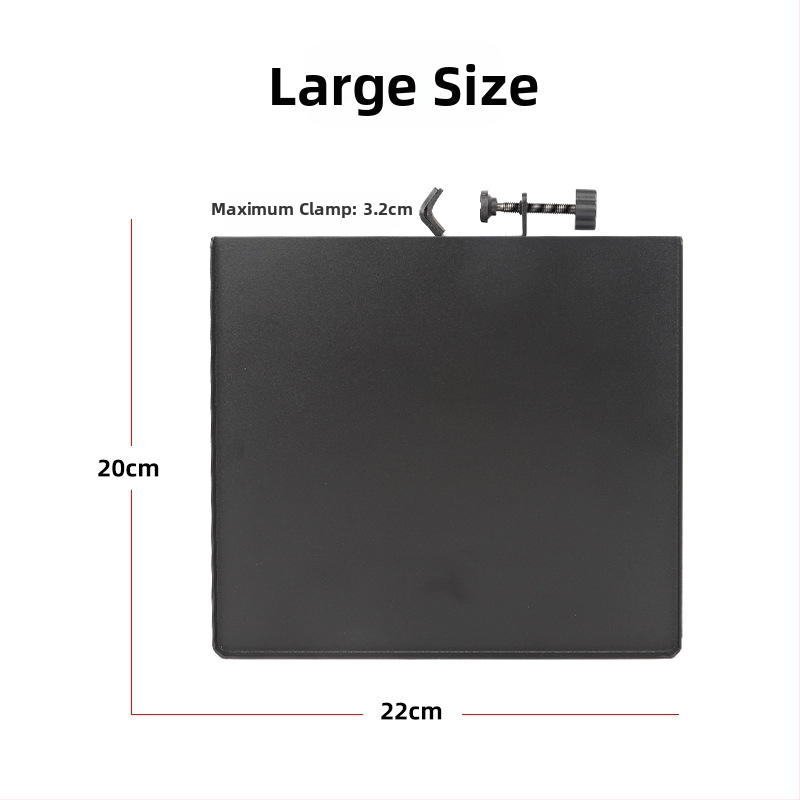 Kovový stojan na mikrofón s zásobníkom na zvukovú kartu, model Sound Card Tray, od HZM&C, pre live vysielanie