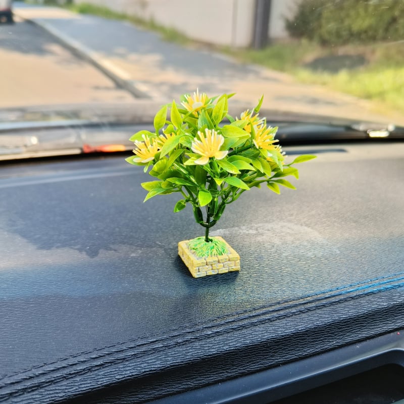 Unutarnja dekoracija automobila: plastični mini krajinski drvce za središnju konzolu