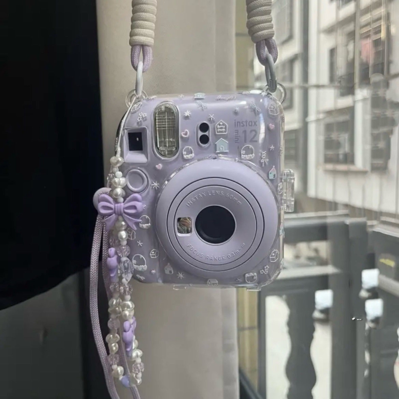 Instax Mini 12 prozirno tvrdi kućište s kristalnom škrupom i zaštitnim lancem