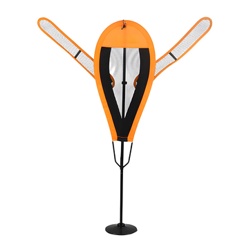 Kosárlabda edzőmanöken állítható magassággal és mozgó karokkal – gumi, fém és poliészter konstrukció; Crown márka